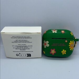 Marc Jacobs Green Floral AirPods 3rd gen case